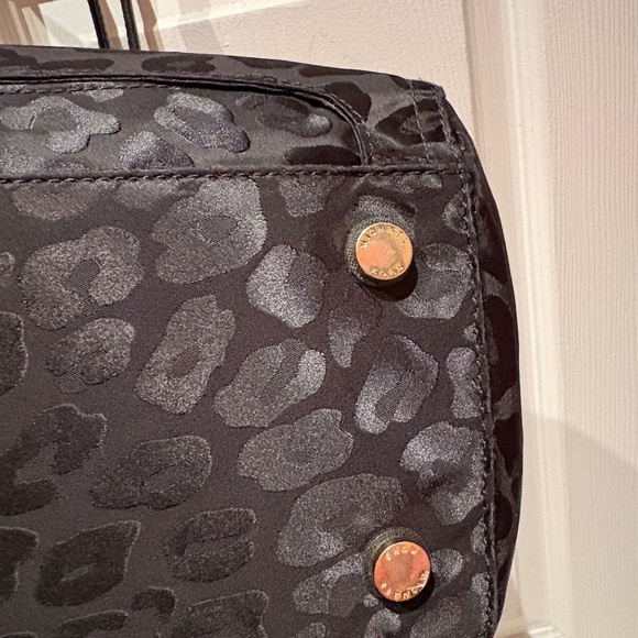 Michael Kors Tote Bag - Picture 4 of 8